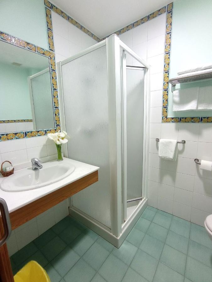 Hotel A Raina أويا المظهر الخارجي الصورة